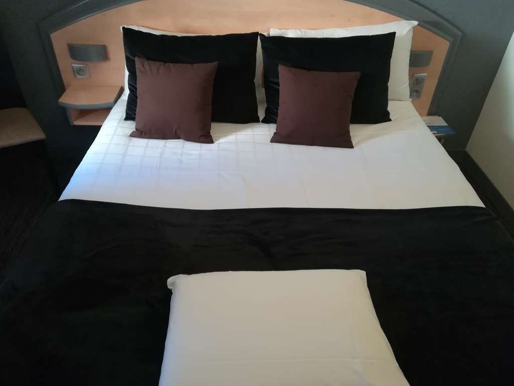 Hotel Kyriad Brive Ouest Oda fotoğraf